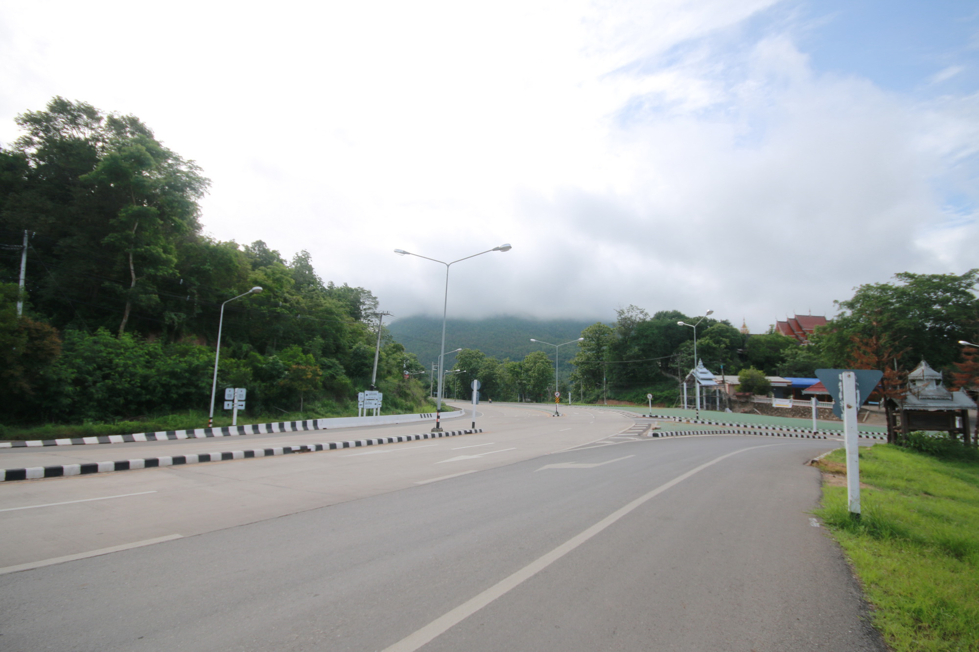 清迈至Pai县自驾游-夜丰颂 Chiang Mai - Mae Hong Son