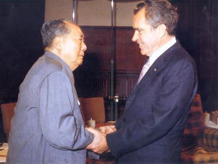 美国总统尼克松（Richard Nixon）访华会见中共开国领袖毛泽东
