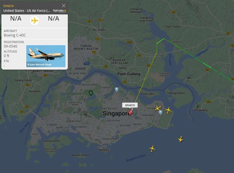 FlightRadar24显示的佩洛西专机C-40C降落新加坡巴耶利峇空军基地